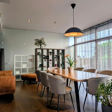 Spacious 165 M2 4 Bedroom Flat And Roof Terrace In The Heart Of Appartement Riga