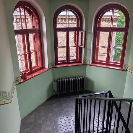 Spacious 165 M2 4 Bedroom Flat And Roof Terrace In The Heart Of *